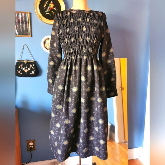Smock dress - Picture 5 of 15